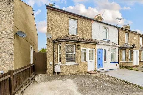 3 bedroom end of terrace house to rent, Belgrave Road, Slough
