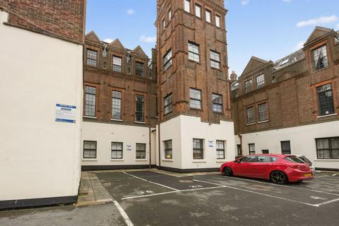 3 bedroom apartment for sale, Brandon Court, Lawrence Road, Southsea, PO5