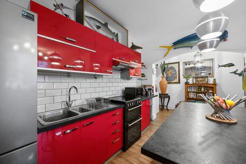3 bedroom apartment for sale, Brandon Court, Lawrence Road, Southsea, PO5