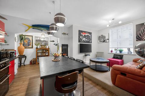 3 bedroom apartment for sale, Brandon Court, Lawrence Road, Southsea, PO5