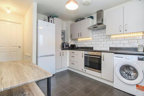 2 bedroom end of terrace house for sale, Alder Close, Bedford MK42