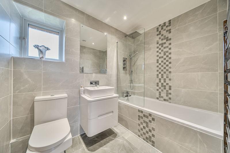 Main bathroom