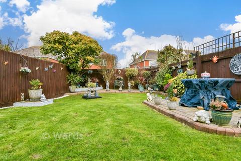 3 bedroom detached house for sale, Petrel Close, Herne Bay CT6