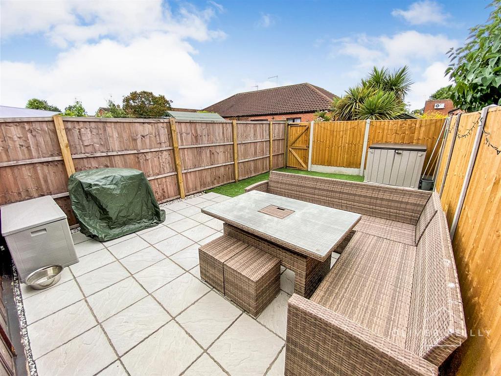 Low  Maintenance Rear Garden 10.