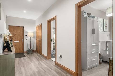 undefined, Larbert FK5