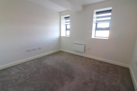 undefined, Luton LU1
