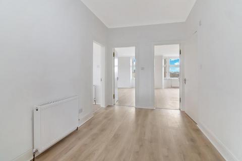 3 bedroom flat for sale, Wilton Street, West End, G20 6RT