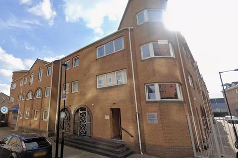 2 bedroom flat to rent, Homer Drive, Canary Wharf, London, Select, E14 3UB