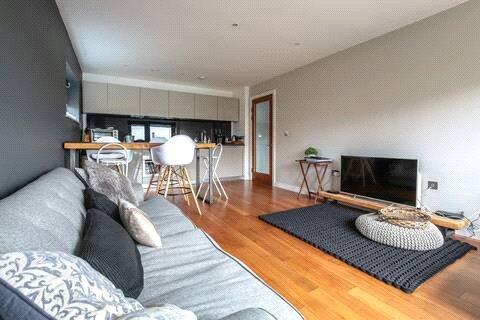 2 bedroom apartment for sale, William Jessop Way, Liverpool, Merseyside, L3