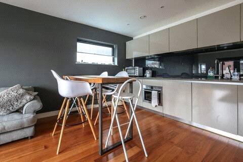 2 bedroom apartment for sale, William Jessop Way, Liverpool, Merseyside, L3