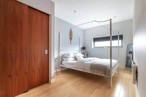 2 bedroom apartment for sale, William Jessop Way, Liverpool, Merseyside, L3