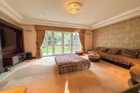 4 bedroom detached house to rent, Manor Road, Oadby, Oadby, Leicester