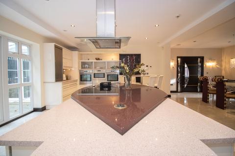 4 bedroom detached house to rent, Manor Road, Oadby, Oadby, Leicester