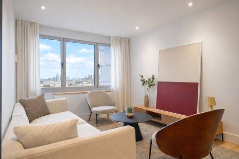 1 bedroom apartment, ELEGANT PIED A TERRE IN PLAZA DE COLON, CENTRO - JUSTICIA