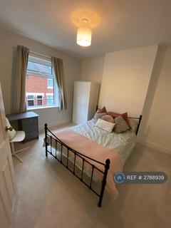 4 bedroom end of terrace house to rent, Clare Street, Stoke-On-Trent, ST4