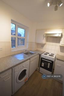 2 bedroom flat to rent, Westcott Park, London, W3