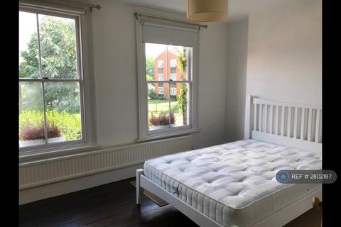 2 bedroom end of terrace house to rent, London, London, SW15