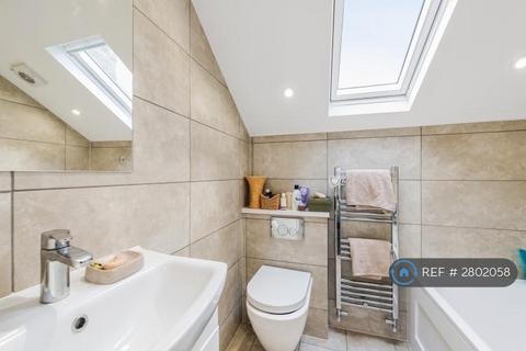 4 bedroom terraced house to rent, Grierson Road, London, SE23