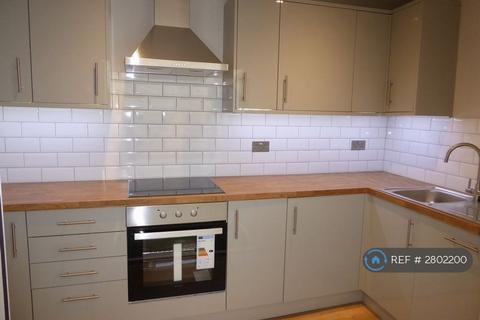 3 bedroom terraced house to rent, North St, Bicester, OX26