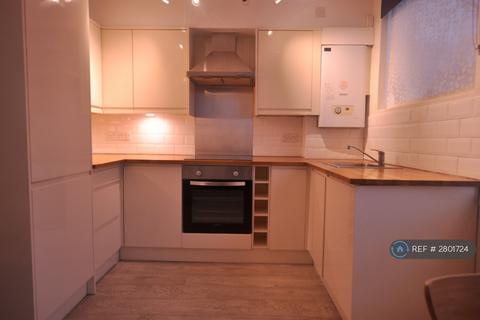 1 bedroom flat to rent, Grosvenor Court, London, SE19