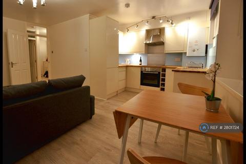 1 bedroom flat to rent, Grosvenor Court, London, SE19
