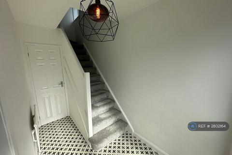 3 bedroom semi-detached house to rent, Dovedale Road, Sunderland, SR6