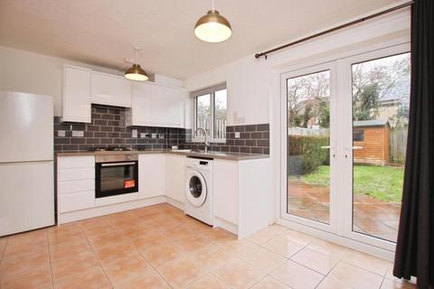 2 bedroom semi-detached house to rent, Fennel Drive, Bristol BS32