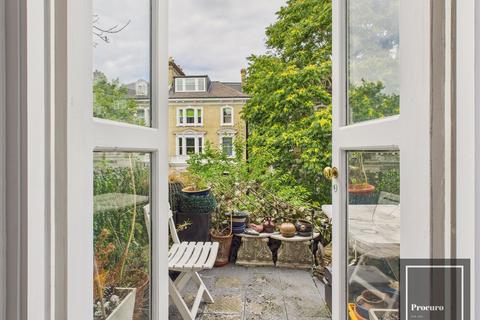 2 bedroom flat for sale, Redcliffe Gardens, London SW10