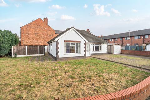 3 bedroom bungalow for sale, Derrington Avenue, Crewe, Cheshire