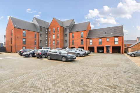 2 bedroom apartment for sale, Holly Lane, Dunstable LU5