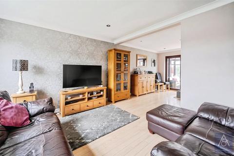 3 bedroom link detached house for sale, Swan Close, Buckinghamshire MK18