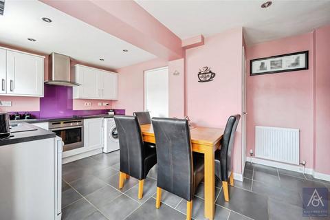 3 bedroom link detached house for sale, Swan Close, Buckinghamshire MK18