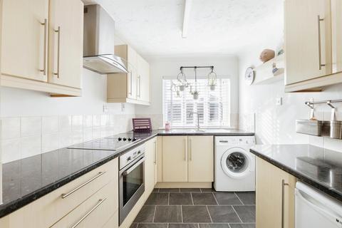 2 bedroom flat for sale, Norwich Street, Hingham, Norwich