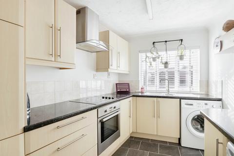 2 bedroom flat for sale, Norwich Street, Hingham, Norwich