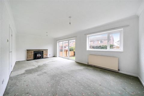 4 bedroom semi-detached house for sale, Montfort Close, Horsforth, Leeds, West Yorkshire