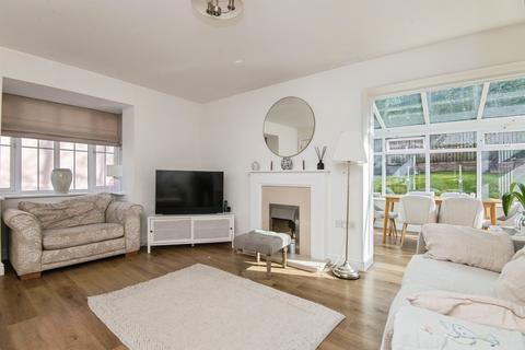 3 bedroom end of terrace house for sale, Flax Meadow Lane, Axminster