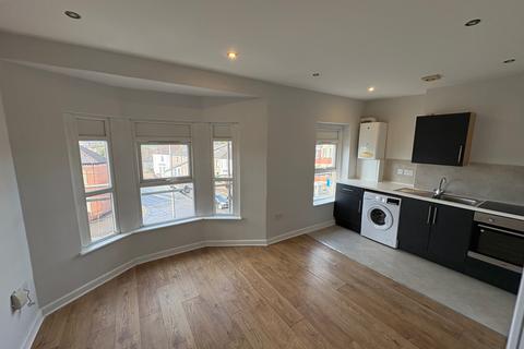 1 bedroom flat to rent, Clive Street. Cardiff