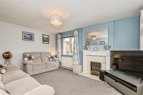 4 bedroom detached house for sale, Moffat Close, BRADFORD