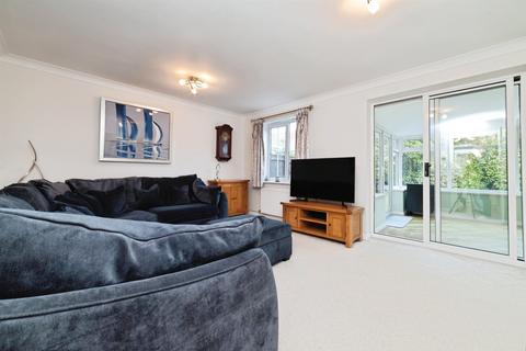 4 bedroom detached house for sale, Goodwood Close, Beverley