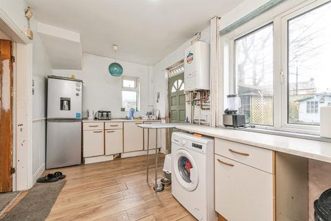 3 bedroom end of terrace house for sale, Torre Grove, Bradford