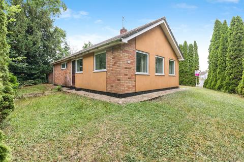 undefined, Elms Close, Earsham, Bungay