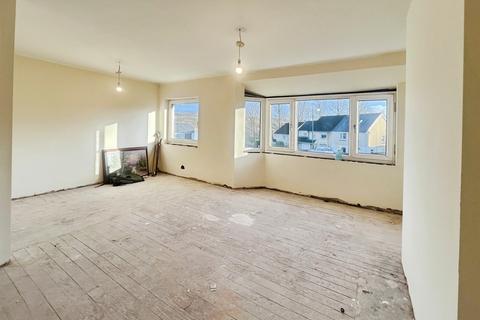 2 bedroom flat for sale, Tredegar Road, Ebbw Vale