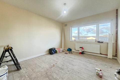 2 bedroom flat for sale, Tredegar Road, Ebbw Vale