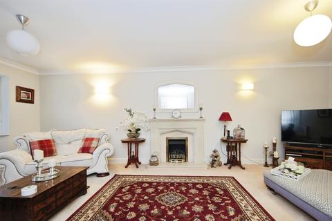 4 bedroom detached house for sale, Saracen Drive, Balsall Common, Coventry