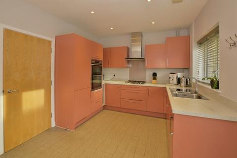 4 bedroom semi-detached house for sale, Atherfield Drive, ASHFORD