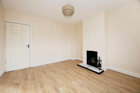 2 bedroom end of terrace house for sale, Tennyson Road, Ashford