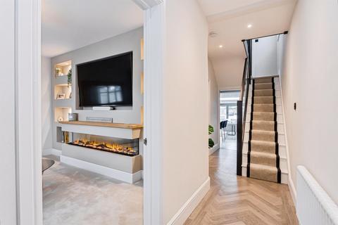 4 bedroom detached house for sale, Livingstone Road, Burgess Hill