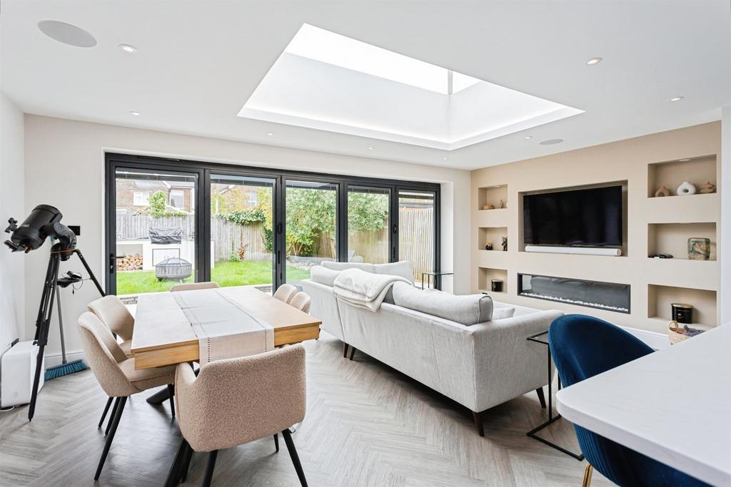 Living/Dining Room