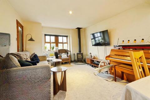 3 bedroom character property for sale, Long Causeway, Bradford BD13