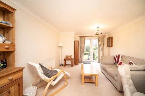 2 bedroom ground floor flat for sale, Lower Kings Road, Berkhamsted